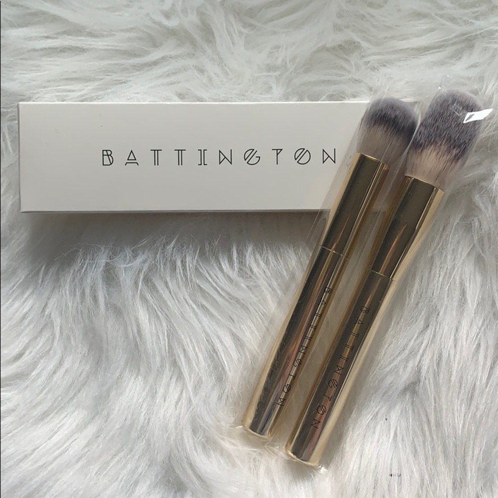 Battington Brushes- Powder & Contour